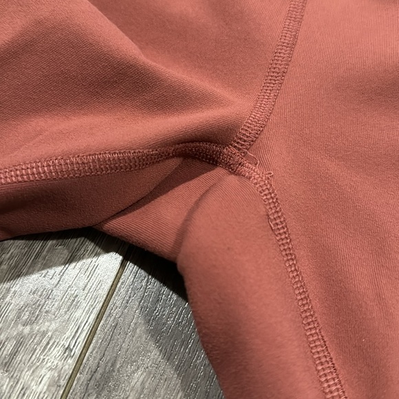 ALO Yoga Moto Legging High Rise in rosewood glossy S - Picture 8 of 10